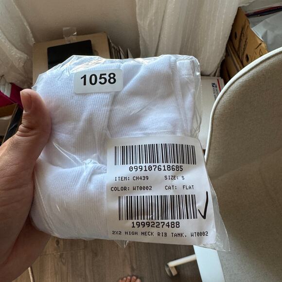 J.Crew Ribbed High-Neck Tank Top Sz S White Slim Fit Stretch Pullover Sleeveless - Picture 8 of 8